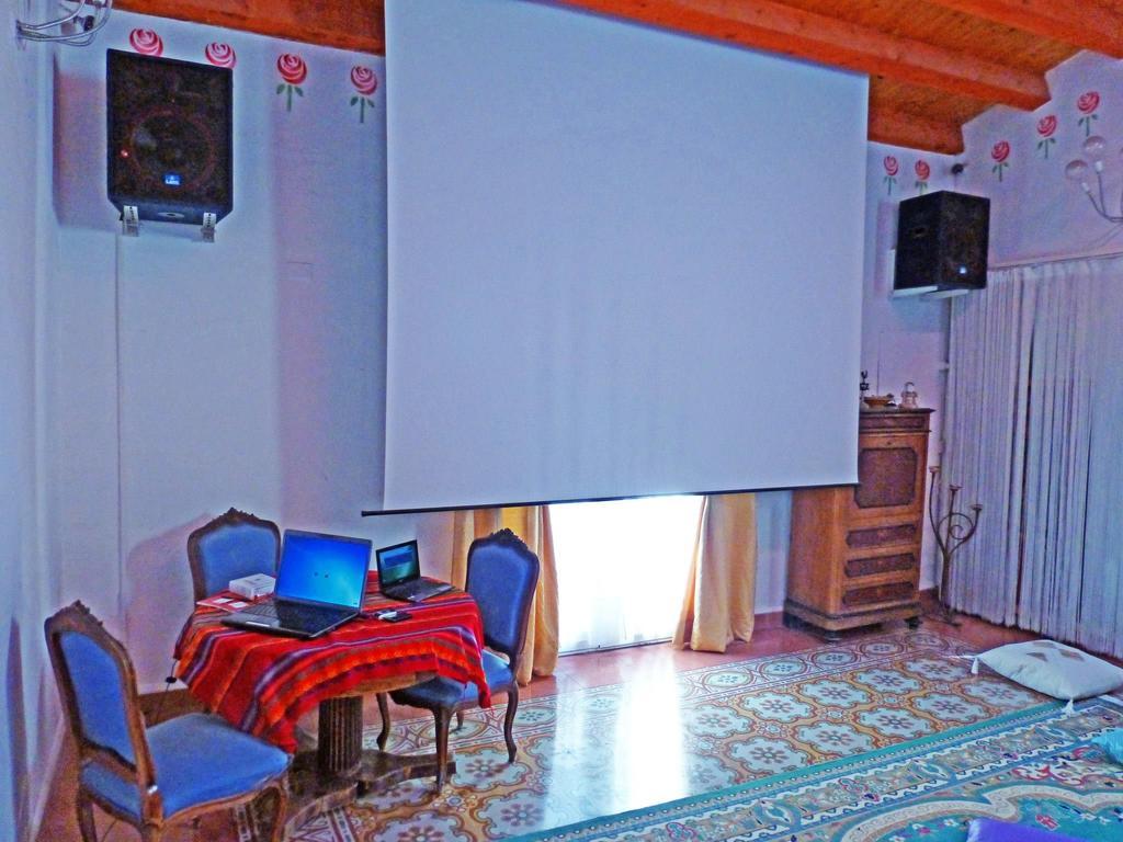 Vucciria Hostel Палермо Экстерьер фото